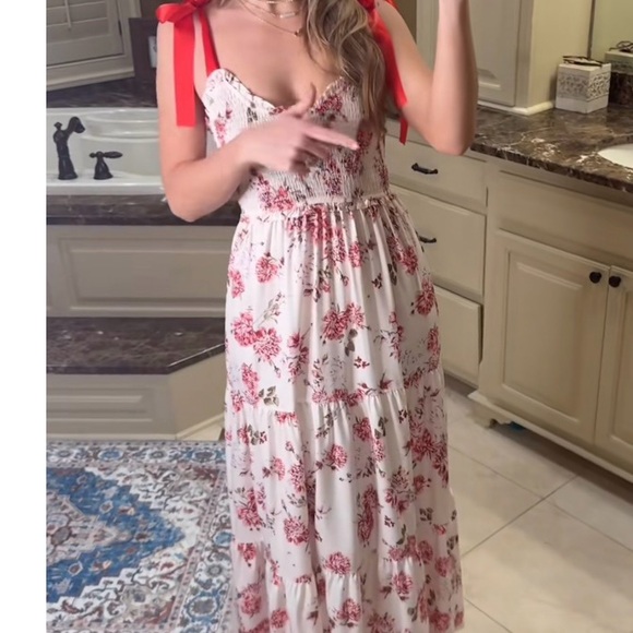 Summer maxi dress. Xl. 10/12. Smocked bodice - Picture 5 of 8